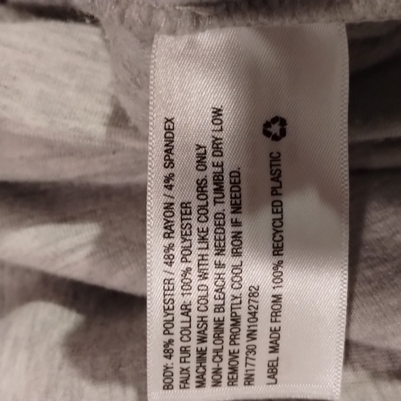 Maternity Sweatshirt Pullover - Picture 7 of 7